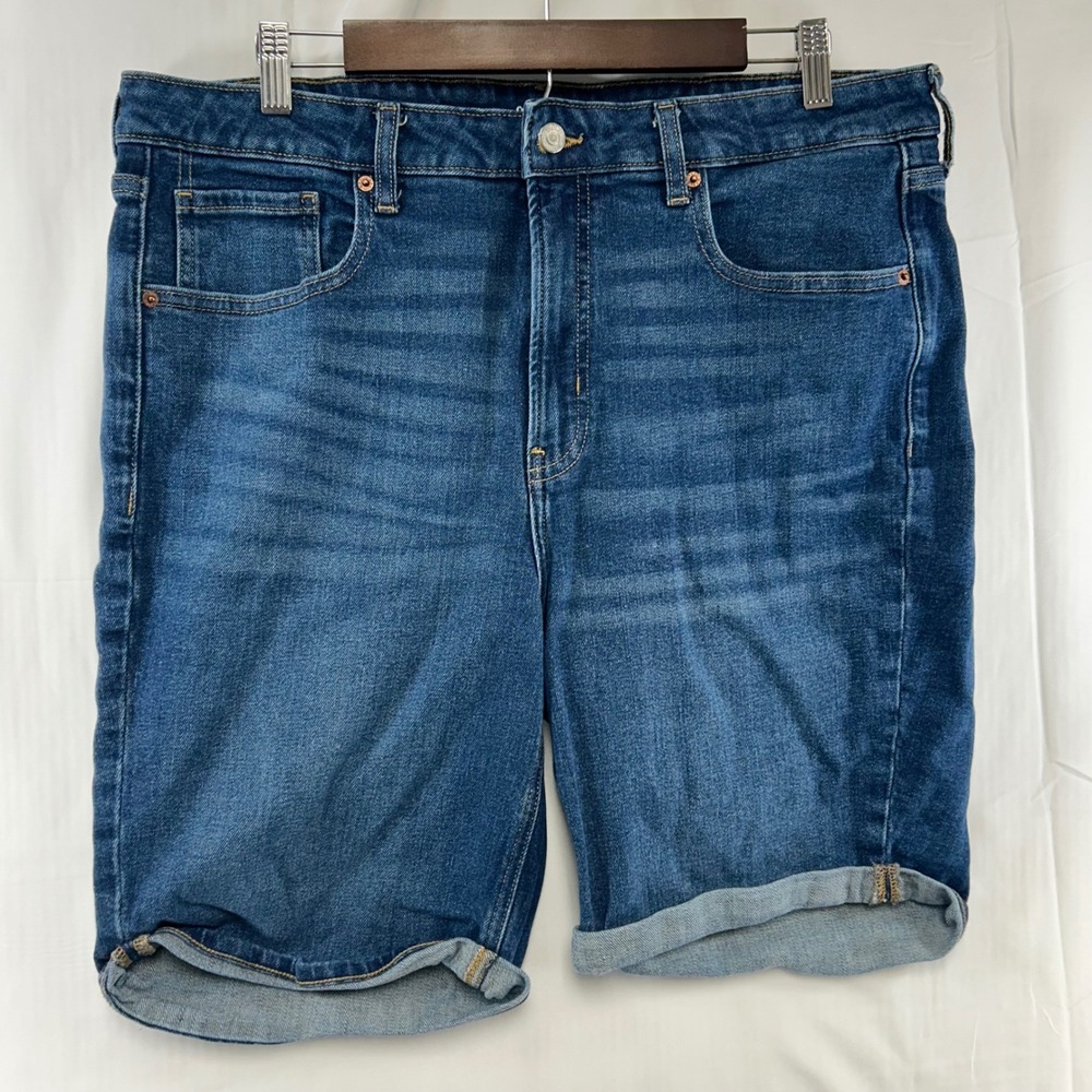 Old Navy OG Straight Shorts Womens 16 Blue Medium Wash Cuffed High Rise Denim